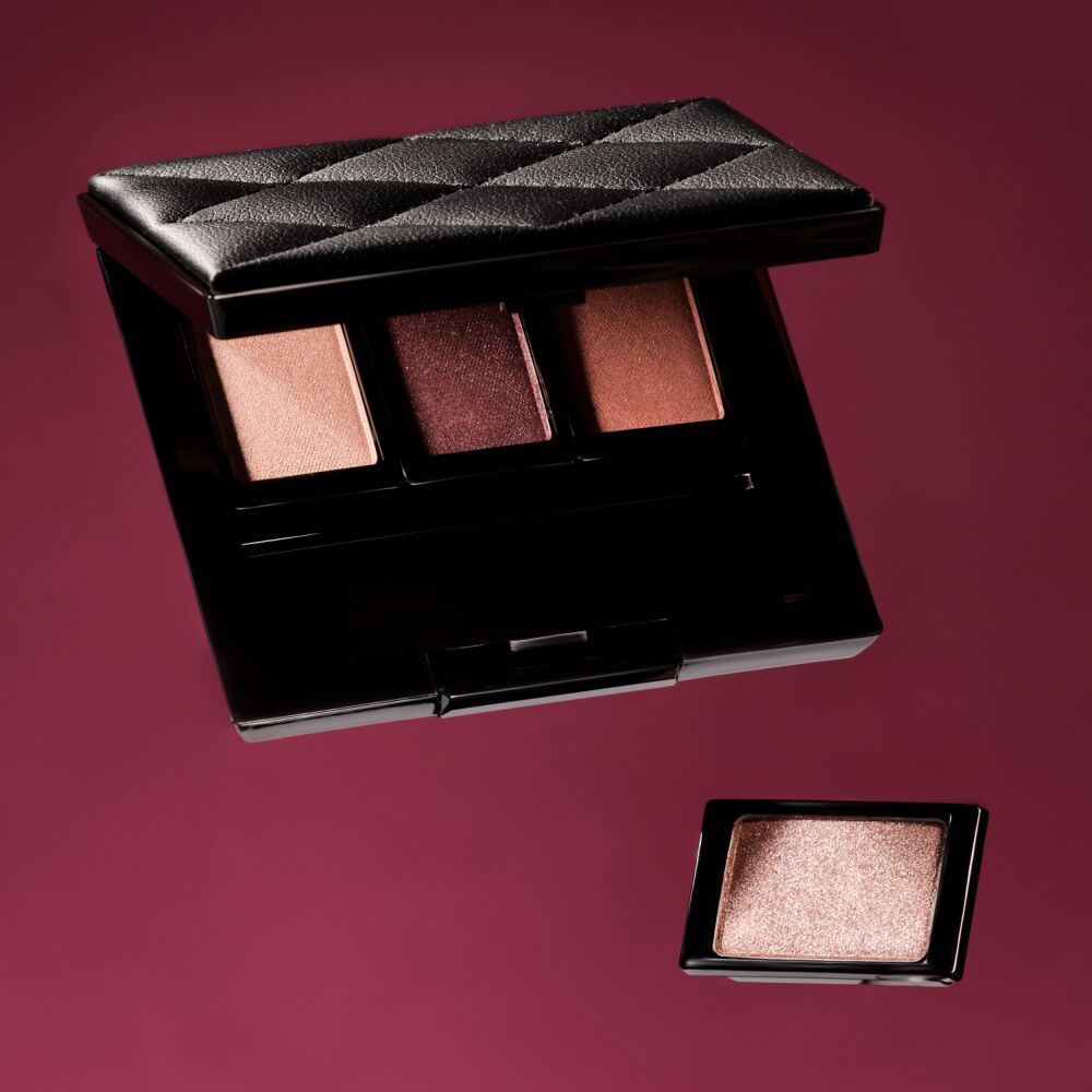Eyeshadow pearl