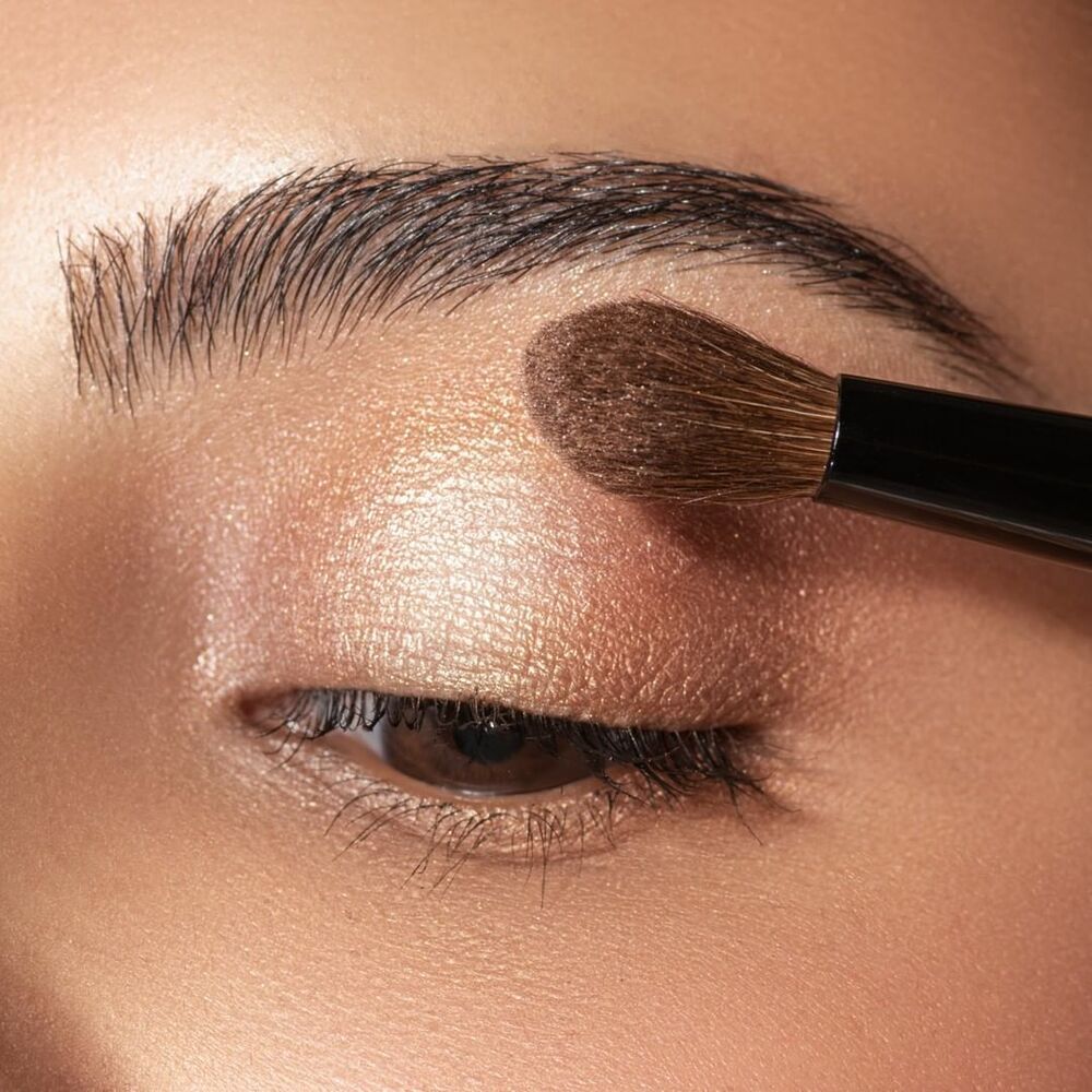 Eyeshadow pearl