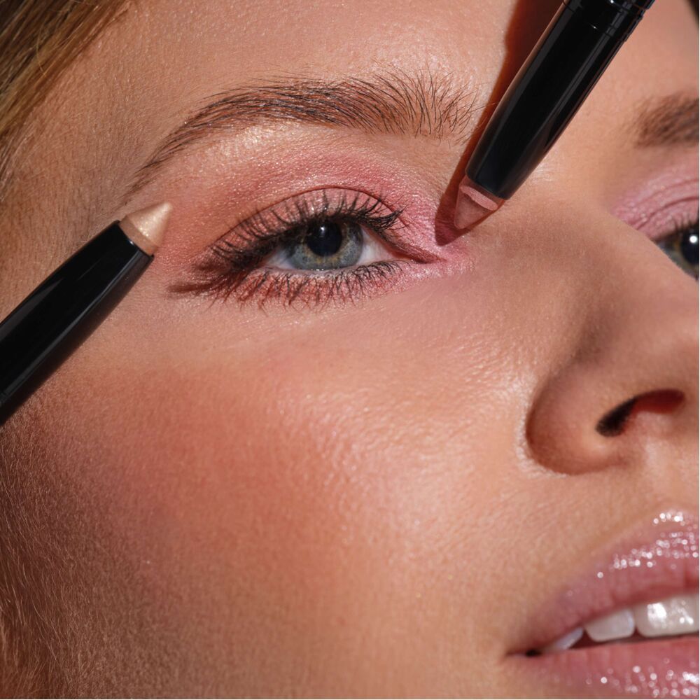 High Performance Eyeshadow Stylo