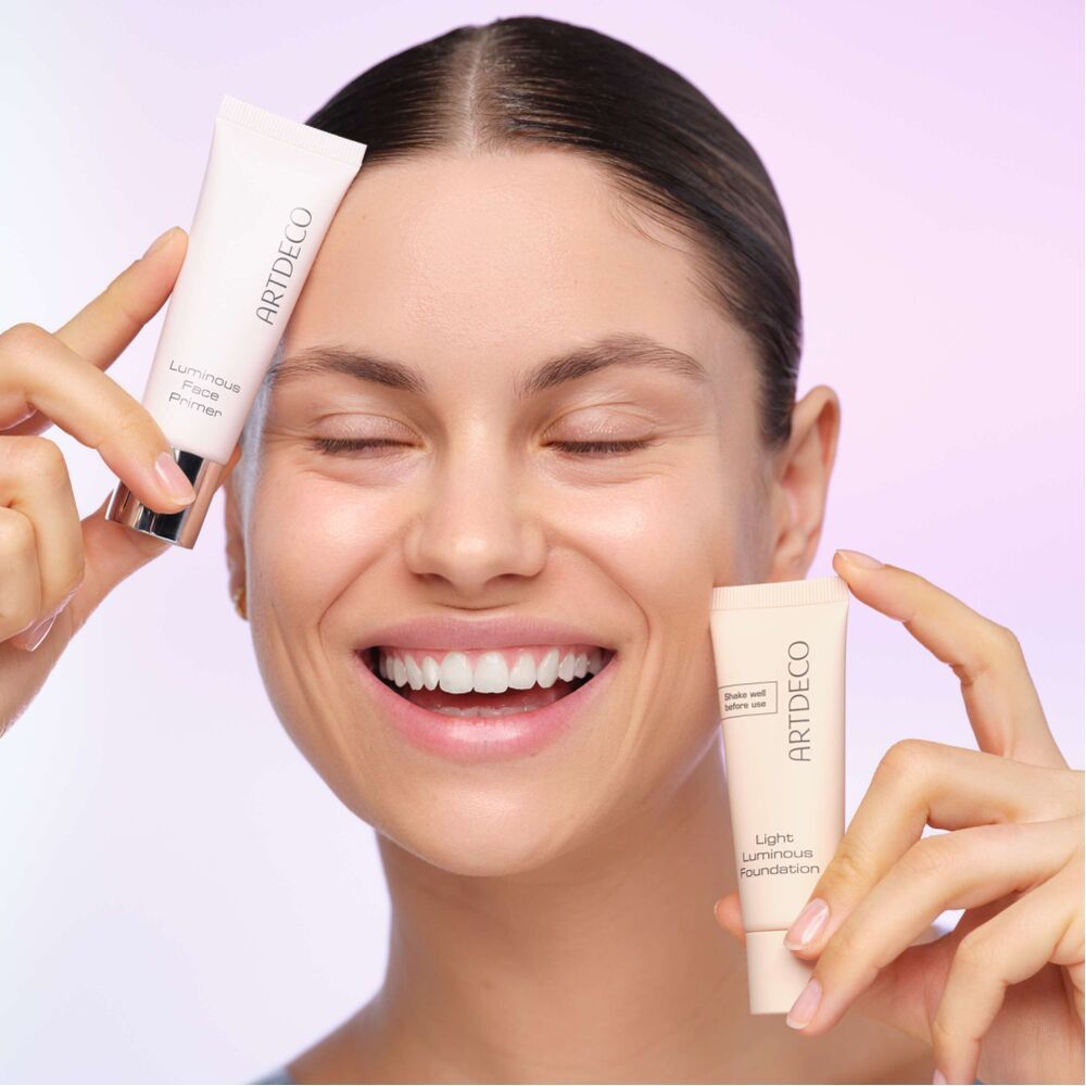 Light Luminous Foundation