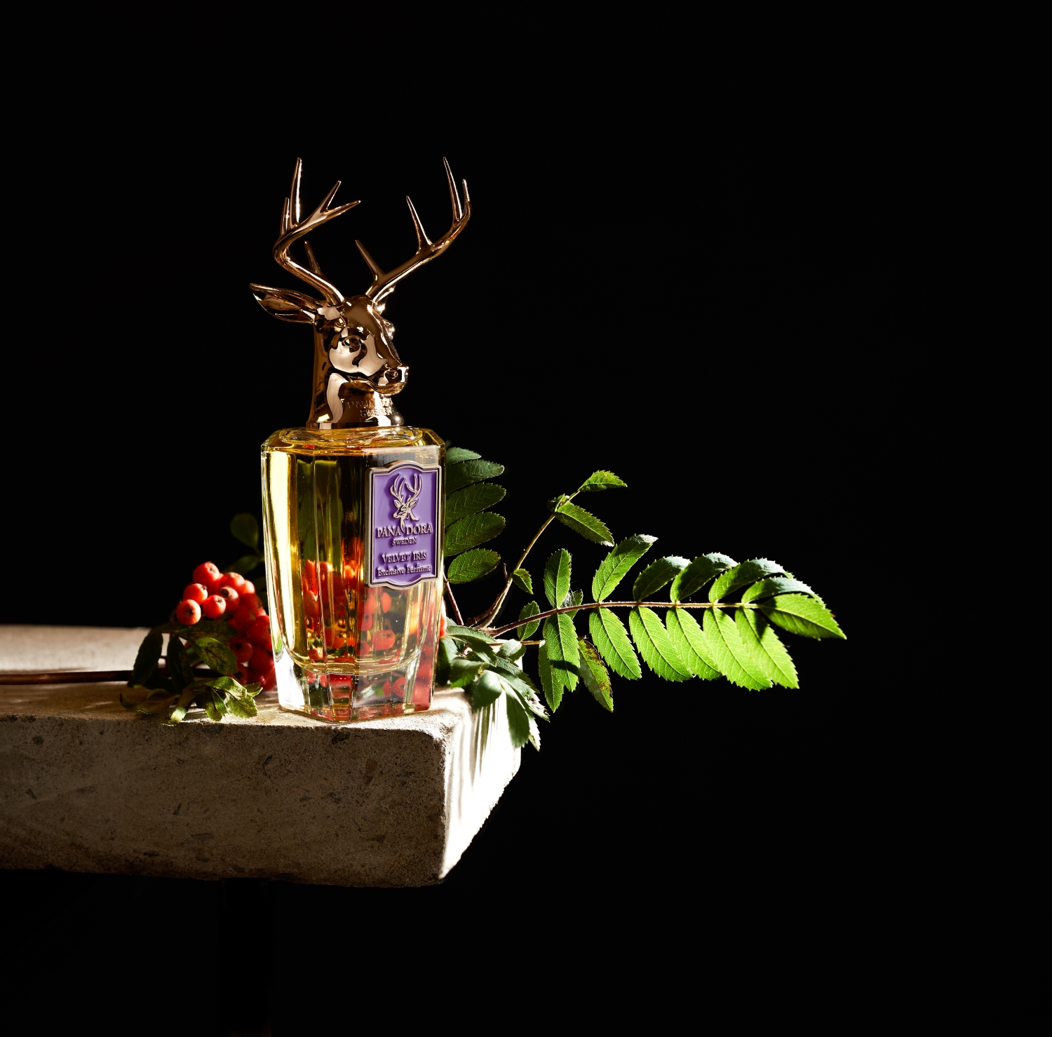 Velvet Iris Eau de Parfum